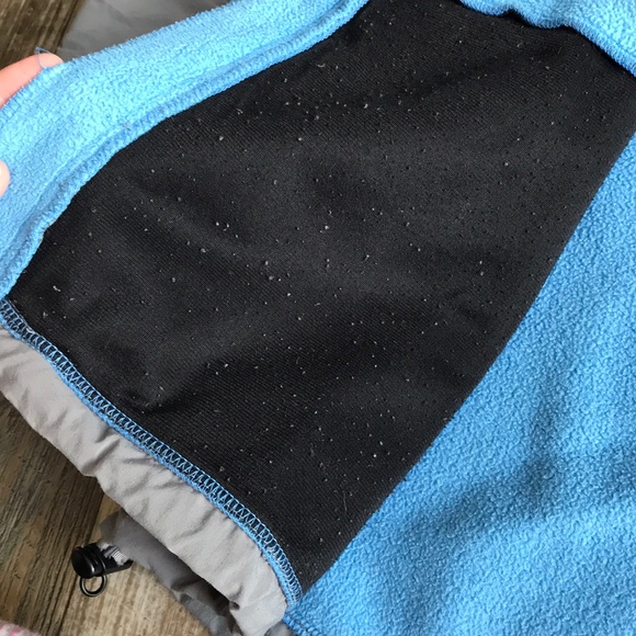 The North Face Fleece Jacket - Picture 6 of 6